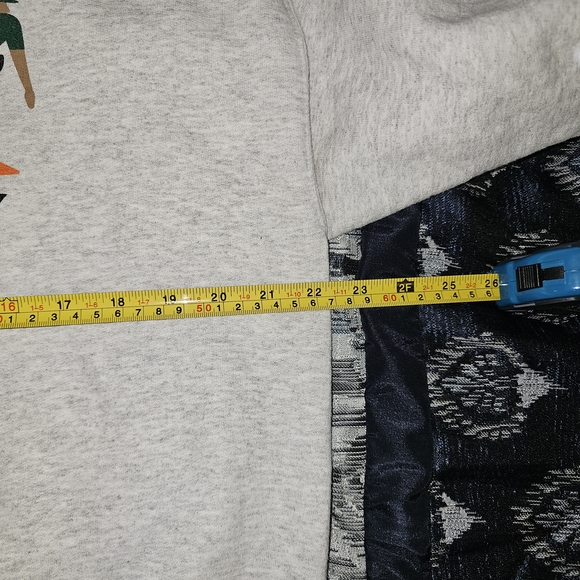 Gildan Gray Senior Day 2024 Crewneck Sweater - Picture 14 of 14